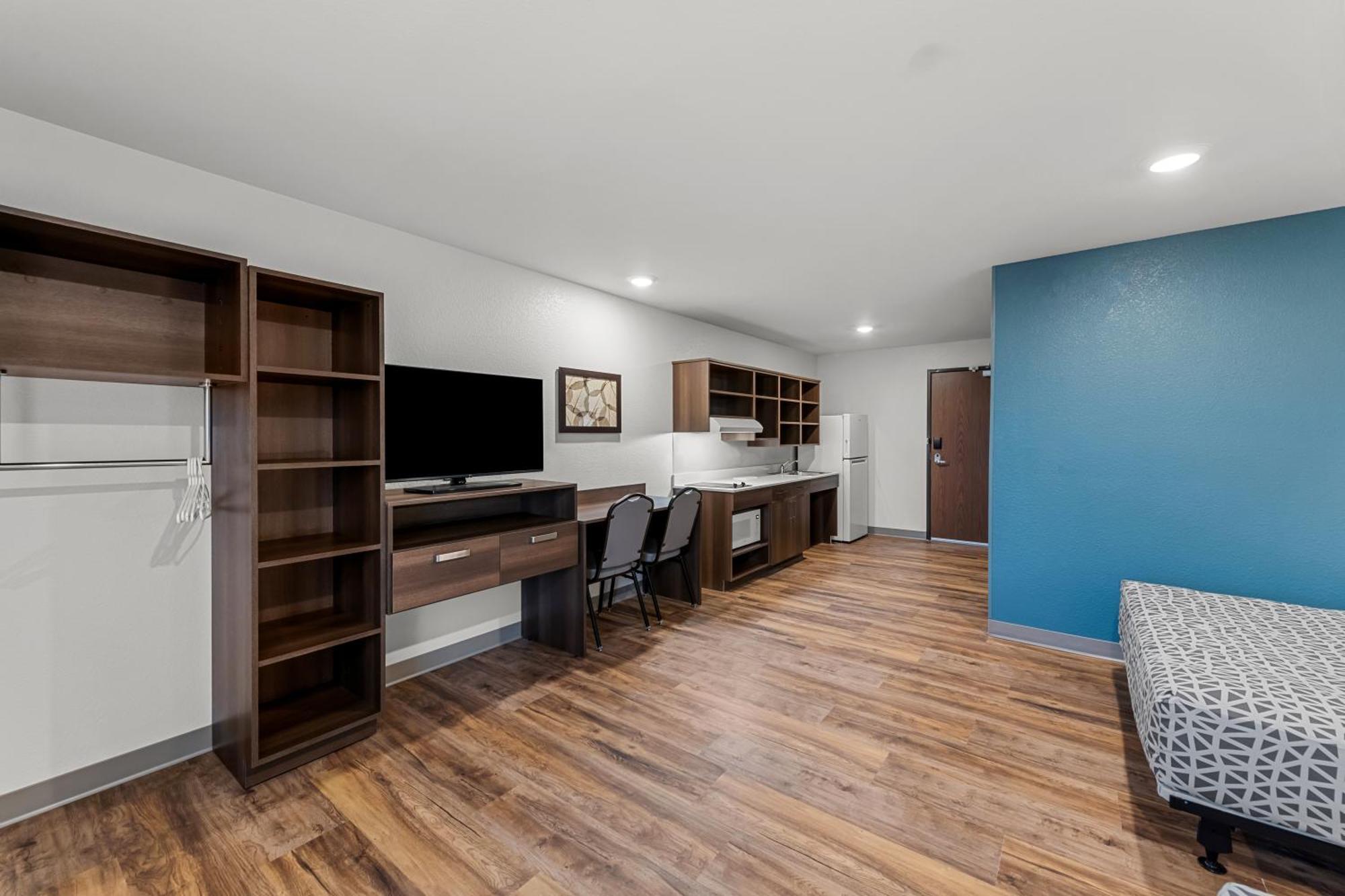 Woodspring Suites Kansas City Airport Екстериор снимка
