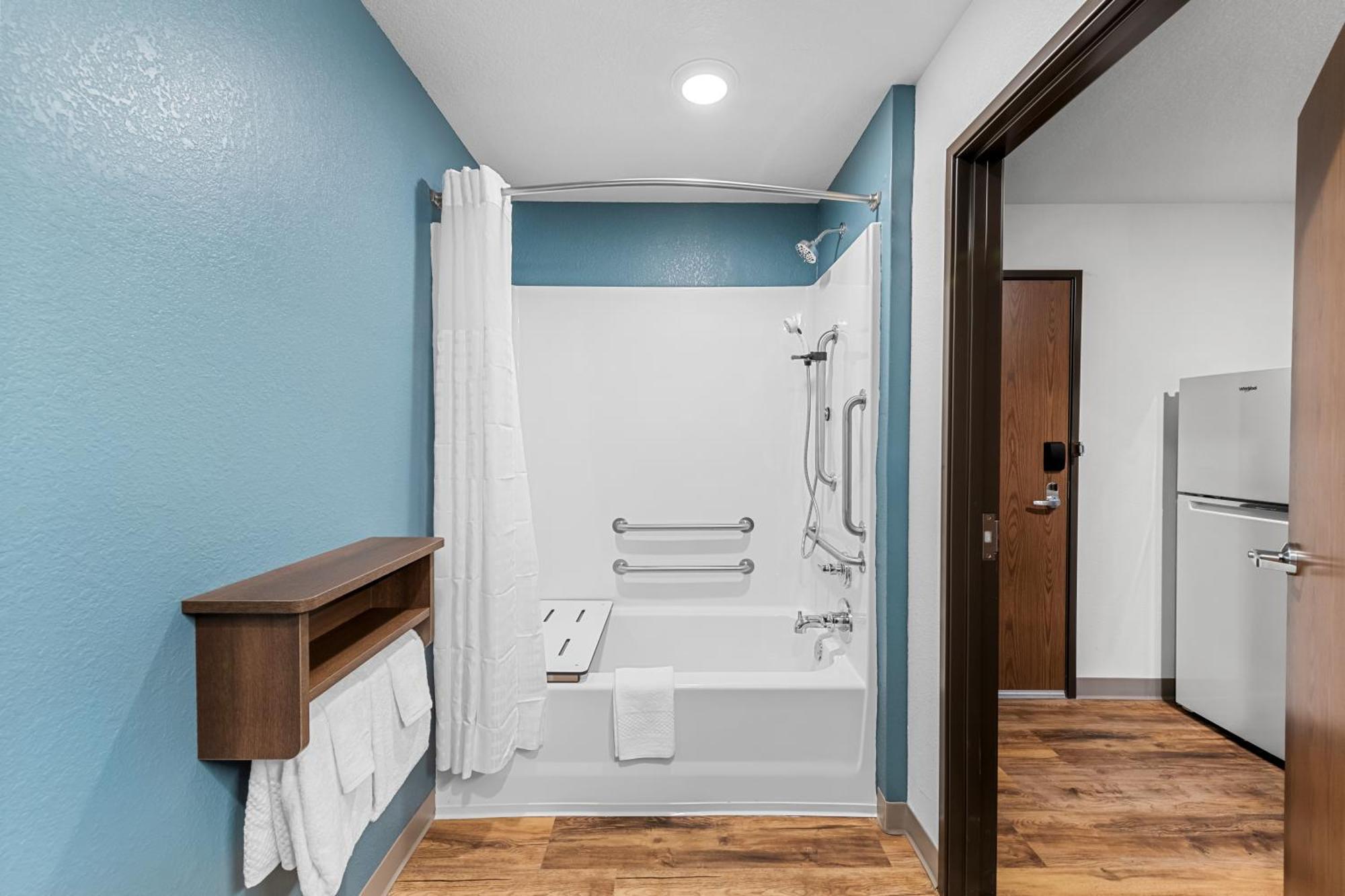 Woodspring Suites Kansas City Airport Екстериор снимка