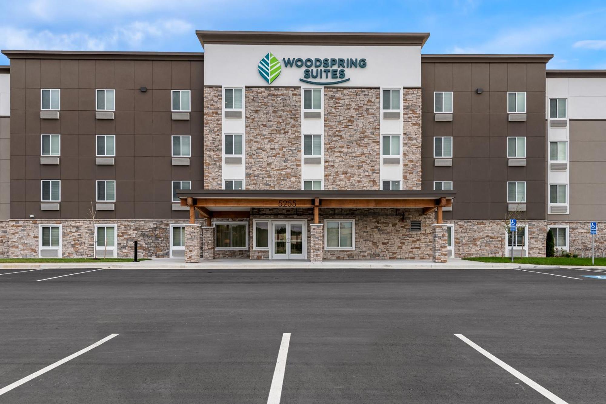 Woodspring Suites Kansas City Airport Екстериор снимка
