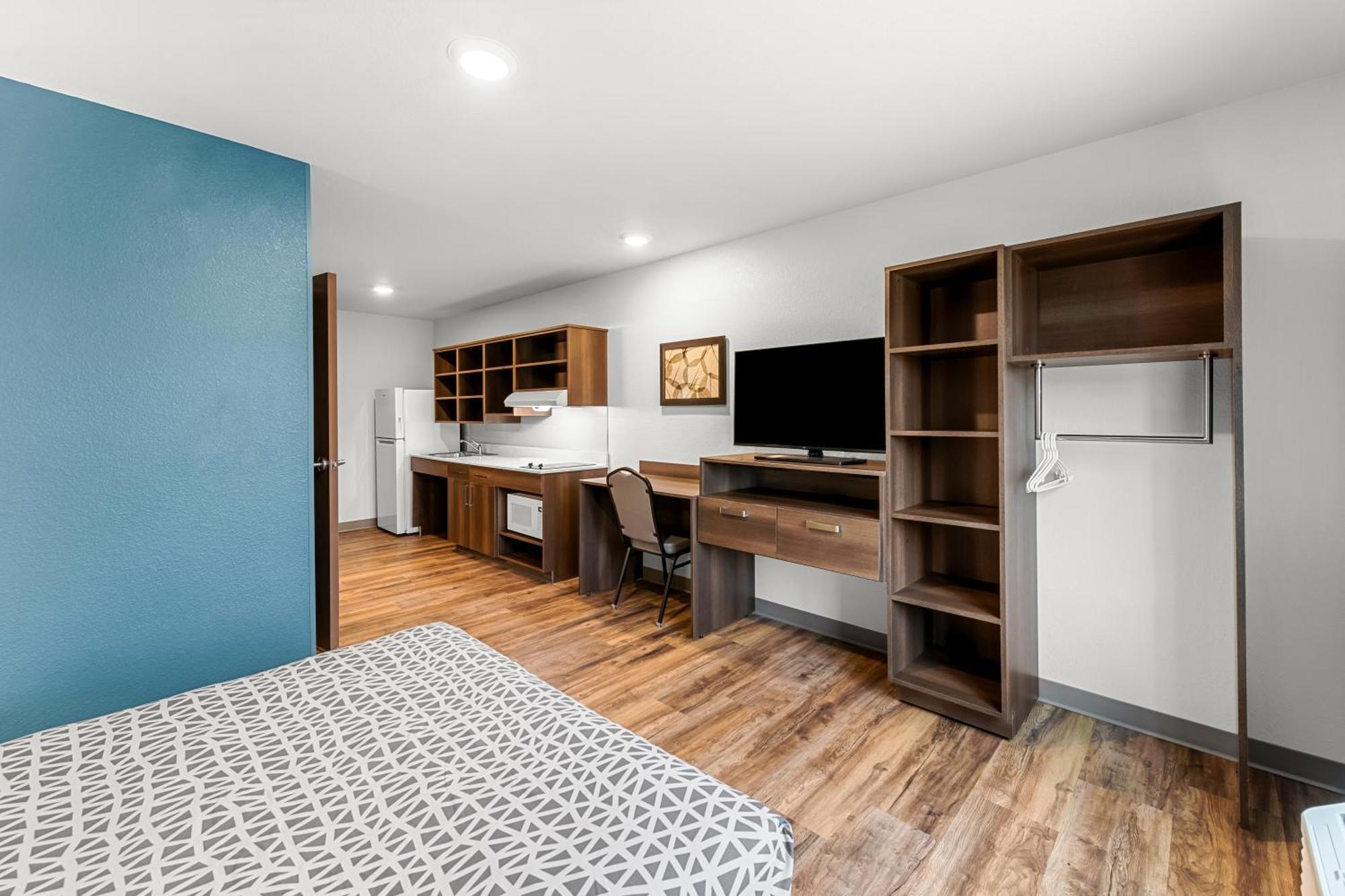 Woodspring Suites Kansas City Airport Екстериор снимка