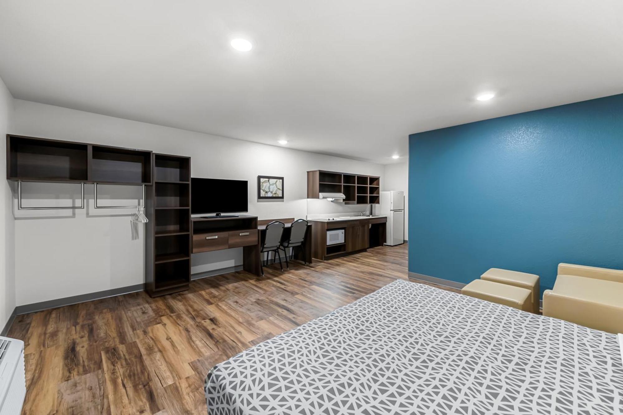 Woodspring Suites Kansas City Airport Екстериор снимка